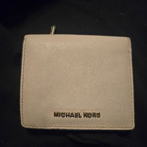 Micheal kors wallet